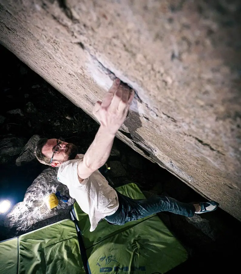 Watch Simon Lorenzi establish Big Conviction 8C+ at Fontainebleau