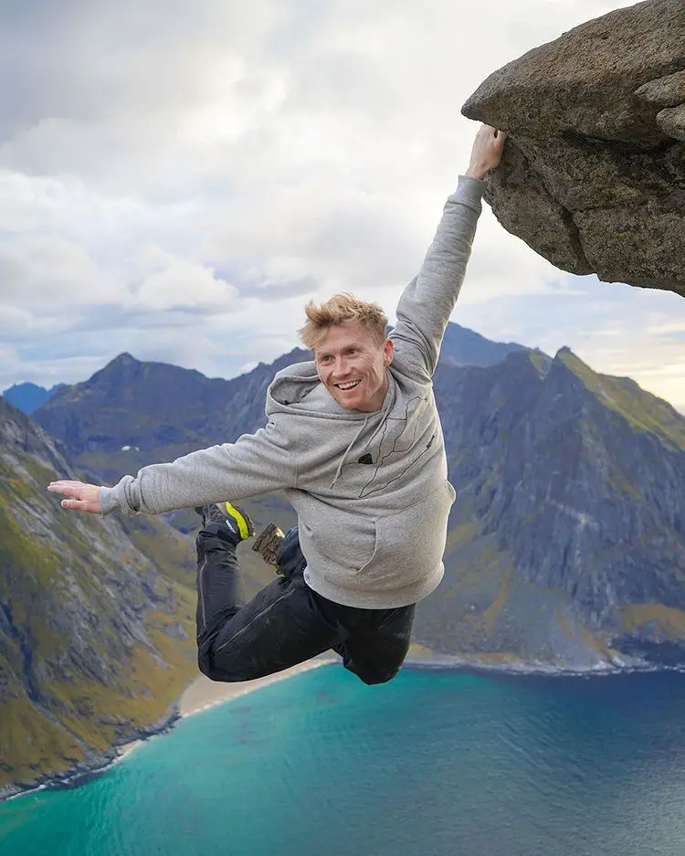 Magnus Midtbø climber