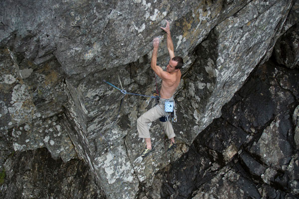 Dave McLeod on Echo Wall trad route in Ben Nevis