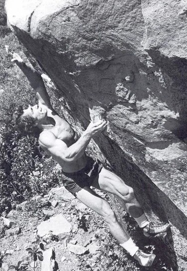John Long bouldering in Joshua Tree