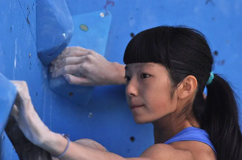 Ashima Shiraishi gaston climbing
